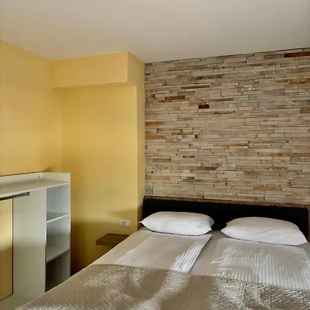 Blue Sky - Hrvatini *