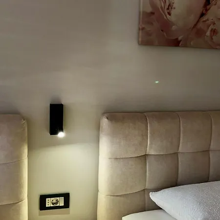 Blue Sky - Hrvatini קופר