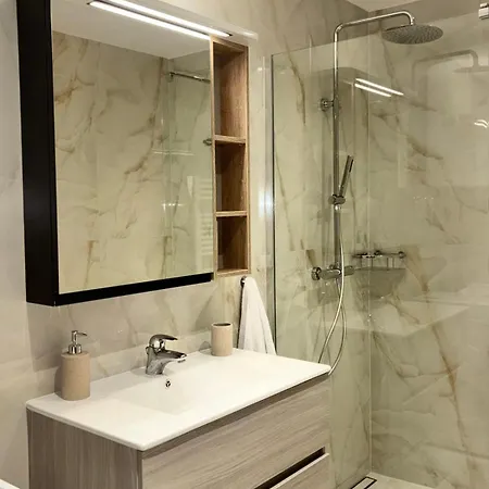 Blue Sky - Hrvatini דירה קופר