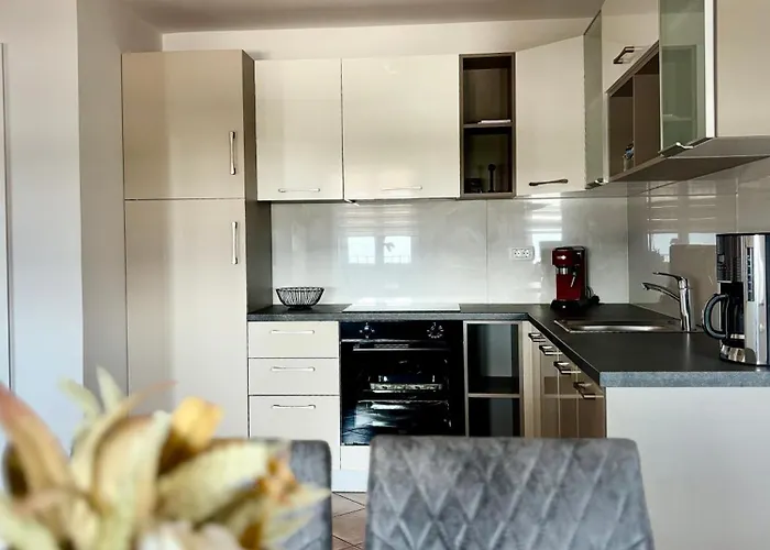 Blue Sky - Hrvatini Koper